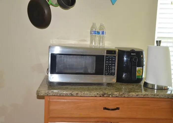 Awesome/Luxury/Perfect Location/Pvt Home @Se Jax